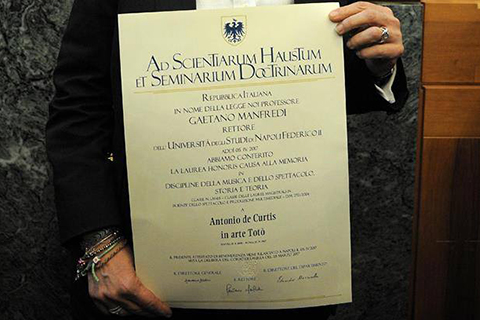 Consegna Laurea Honoris Causa a Totò